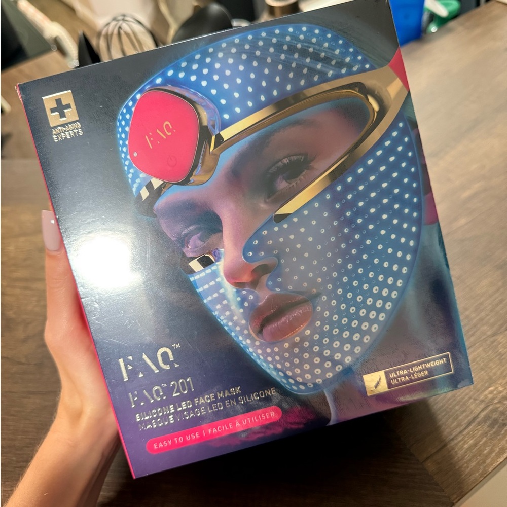 FOREO Blue and Pink Skincare Tool
